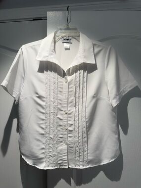 Anthony Richards White Short-Sleeve Button Front Blouse